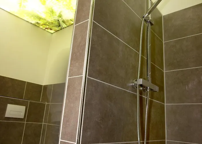 招待所 Chippy's 3*